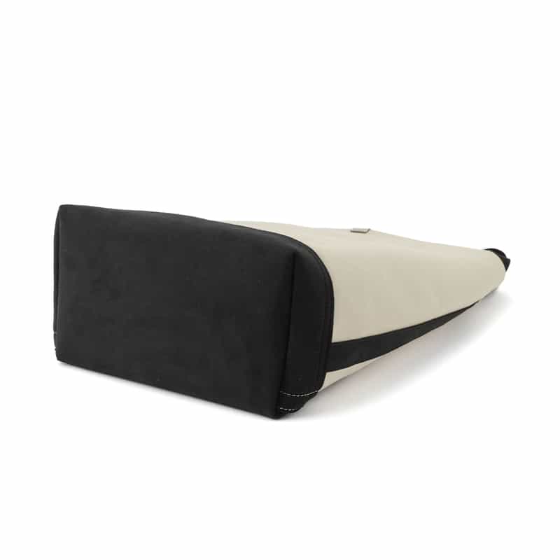 ZATTU ZATTU＜ザッツ＞ ショルダーバッグ "VITTO" IVORY