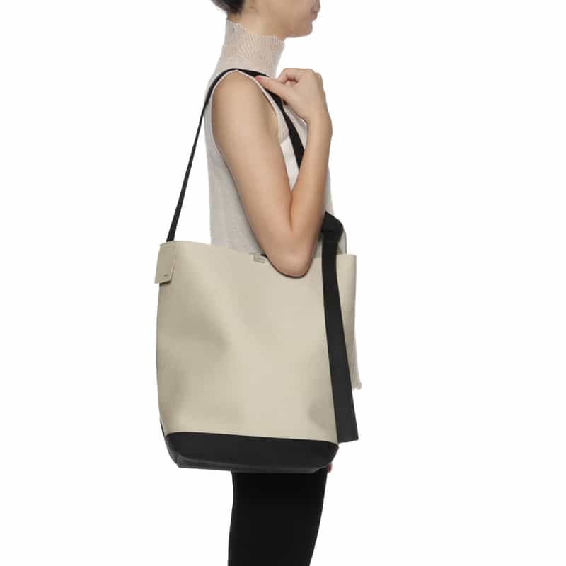 ZATTU ZATTU＜ザッツ＞ ショルダーバッグ "VITTO" IVORY