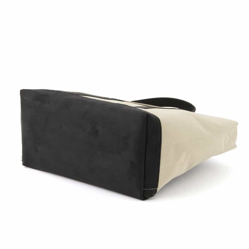 ZATTU ZATTU＜ザッツ＞ トートバッグ "KINAX"（M） IVORY