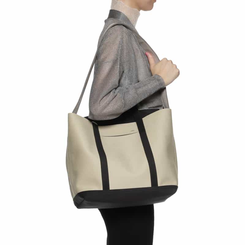 ZATTU ZATTU＜ザッツ＞ トートバッグ "KINAX"（M） IVORY