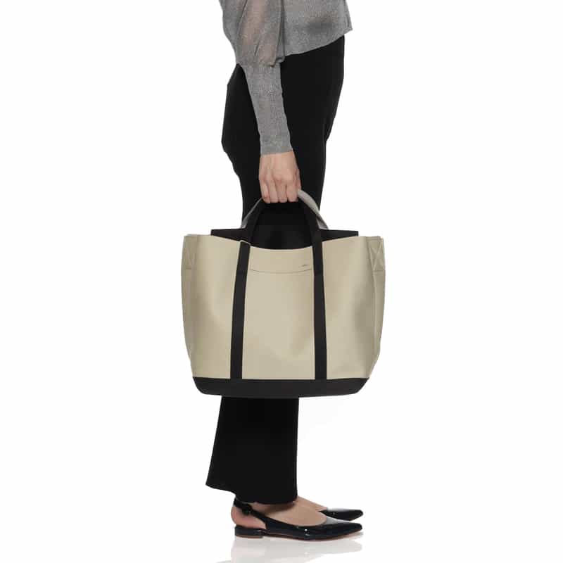 ZATTU ZATTU＜ザッツ＞ トートバッグ "KINAX"（M） IVORY