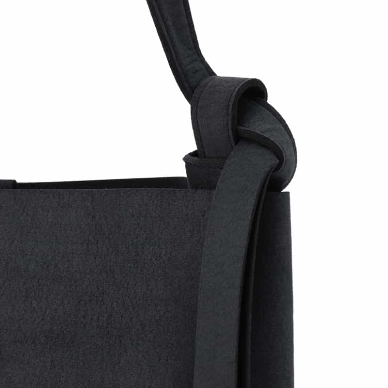 ZATTU ZATTU＜ザッツ＞ ショルダーバッグ "VITTO" BLACK