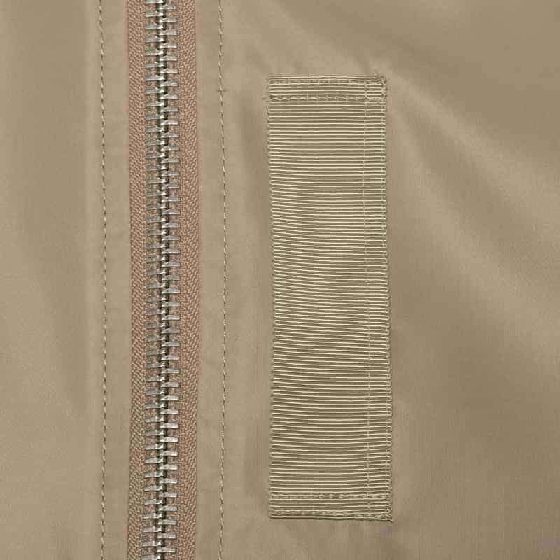 SACAI SACAI＜サカイ＞ナイロンツイルベスト BEIGE