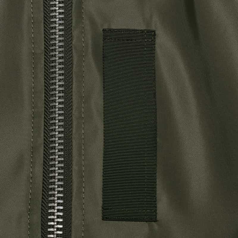 SACAI SACAI＜サカイ＞ナイロンツイルベスト KHAKI