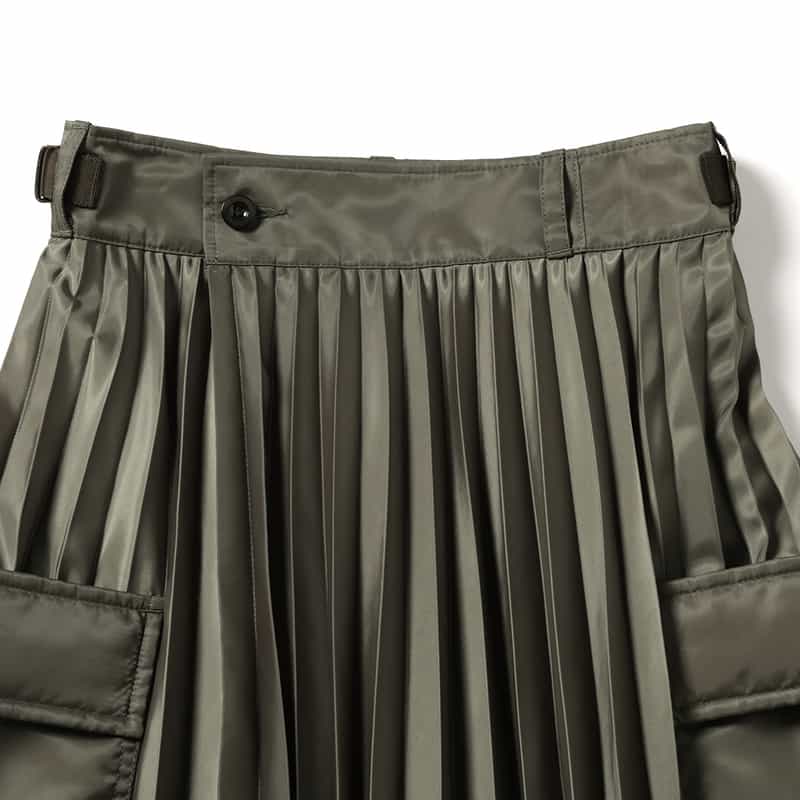SACAI ナイロンツイル プリーツスカート TAUPE