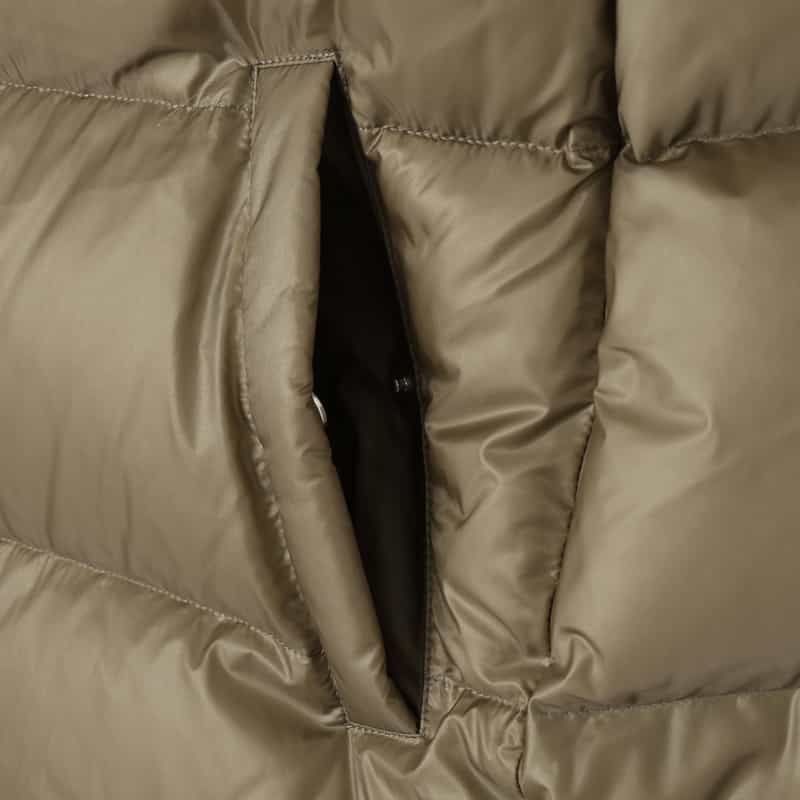 SACAI SACAI＜サカイ＞ パファーベスト BEIGE