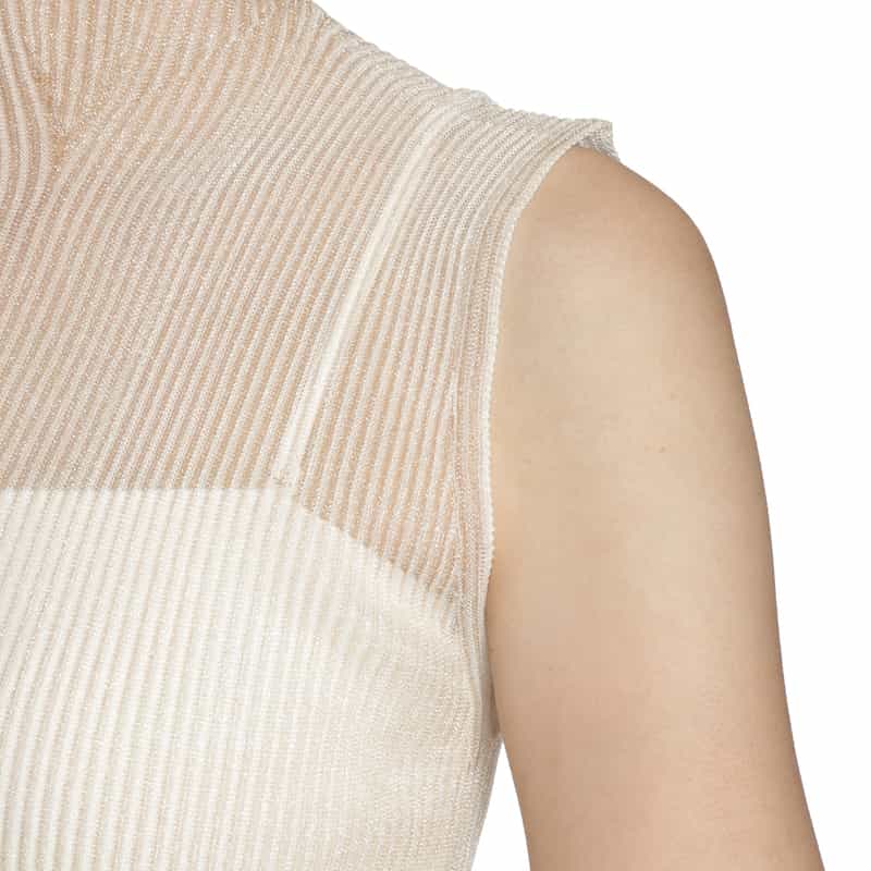 CFCL CFCL＜シーエフシーエル＞ ノースリーブハイネック シアーニットプルオーバー GOLD