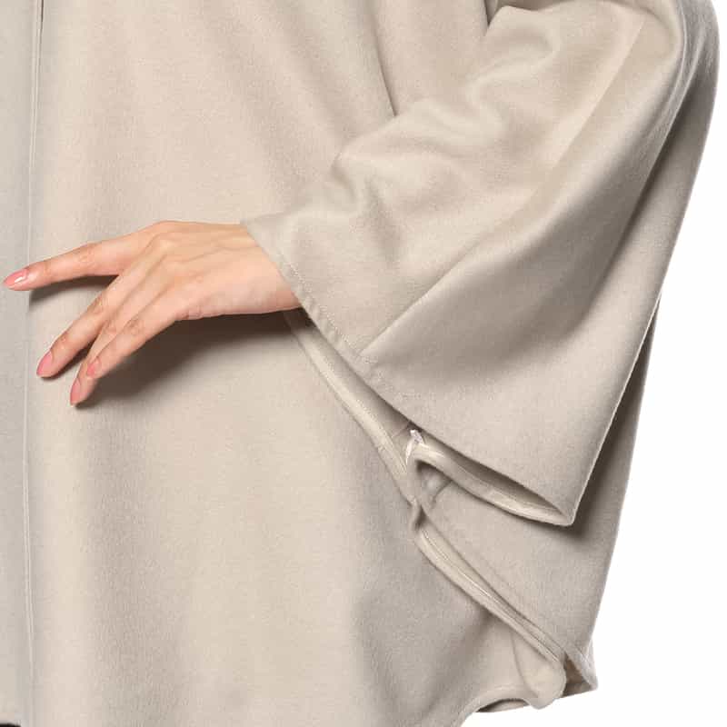 BARNEYS NEW YORK フォックスファー付きカシミ素材ヤケープコート BEIGE