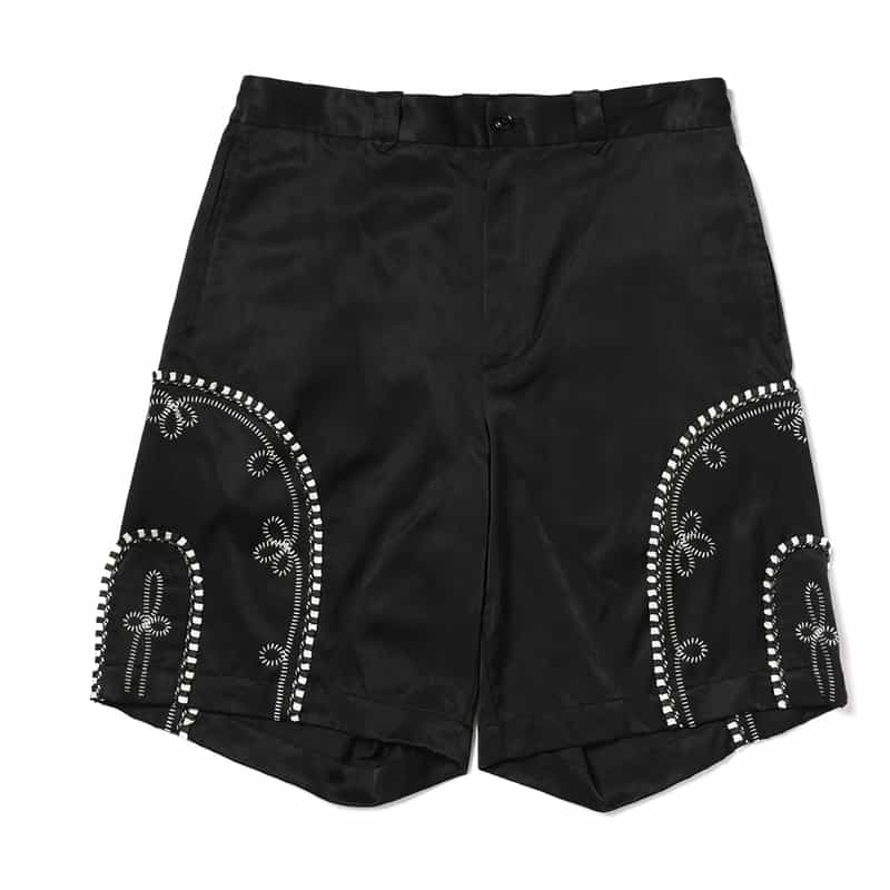 BARNEYS NEW YORK BARNEYS NEW YORK designed by TOMOHIRO KONNO 刺繍入りショートパンツ BLACK
