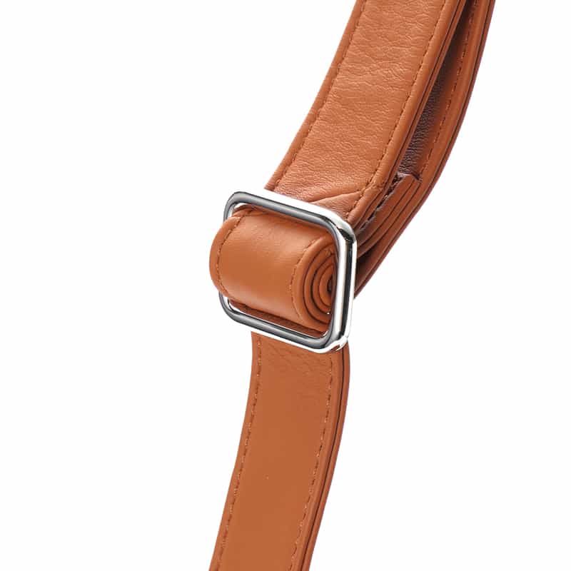 BARNEYS NEW YORK ソフトレザーショルダーバッグ BROWN