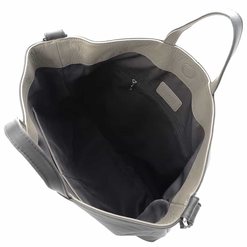 BARNEYS NEW YORK ソフトレザーショルダーバッグ BLACK