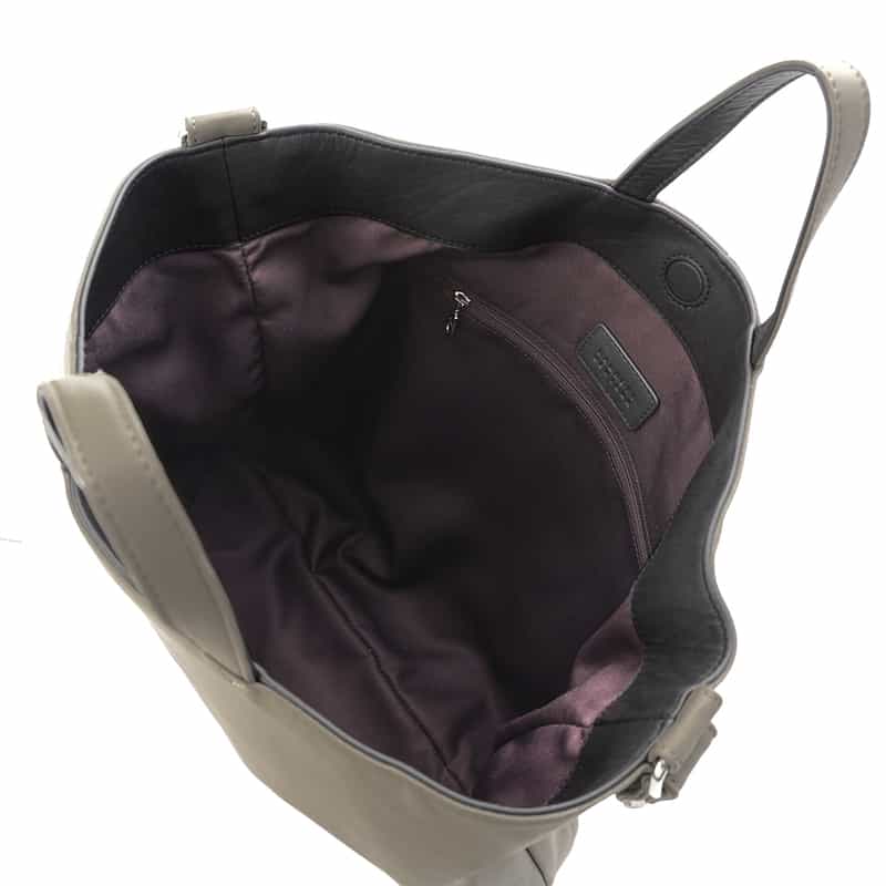 BARNEYS NEW YORK ソフトレザーショルダーバッグ GRAY