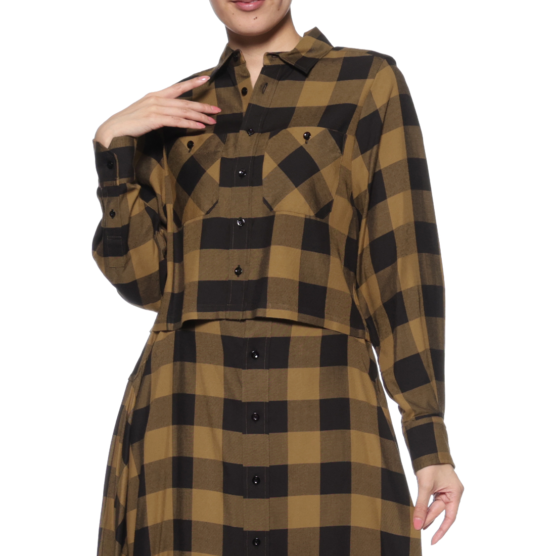 HYKE ＜ハイク＞ チェック柄クロップドシャツ