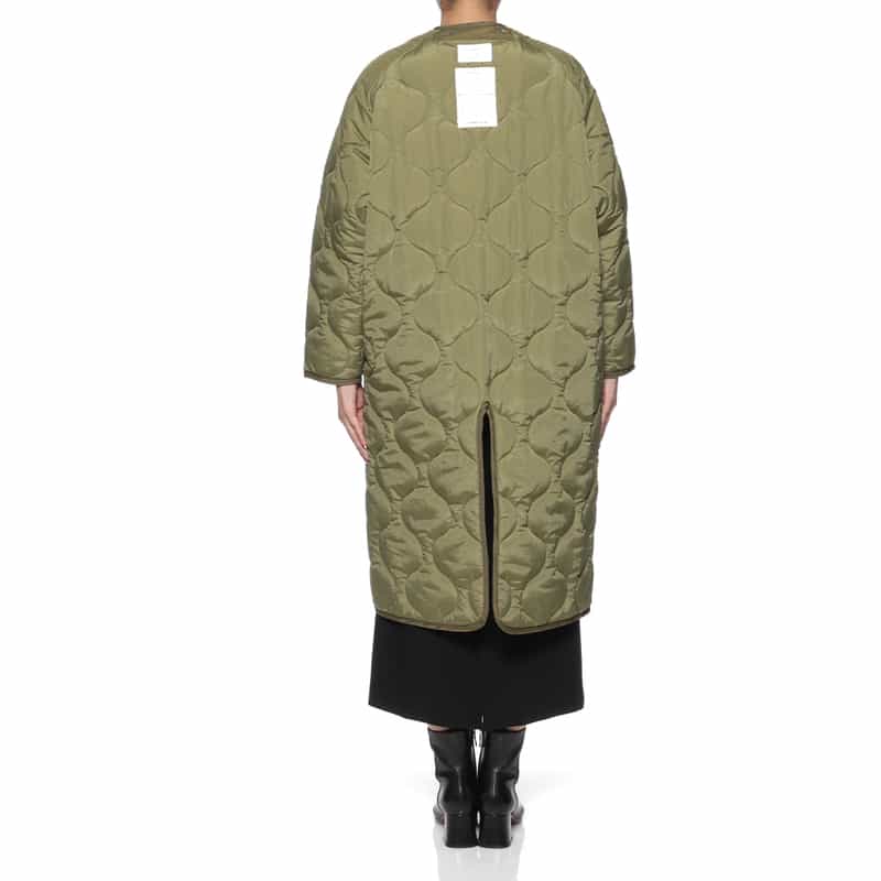 HYKE HYKE ＜ハイク＞ ノーカラーキルティングコート KHAKI