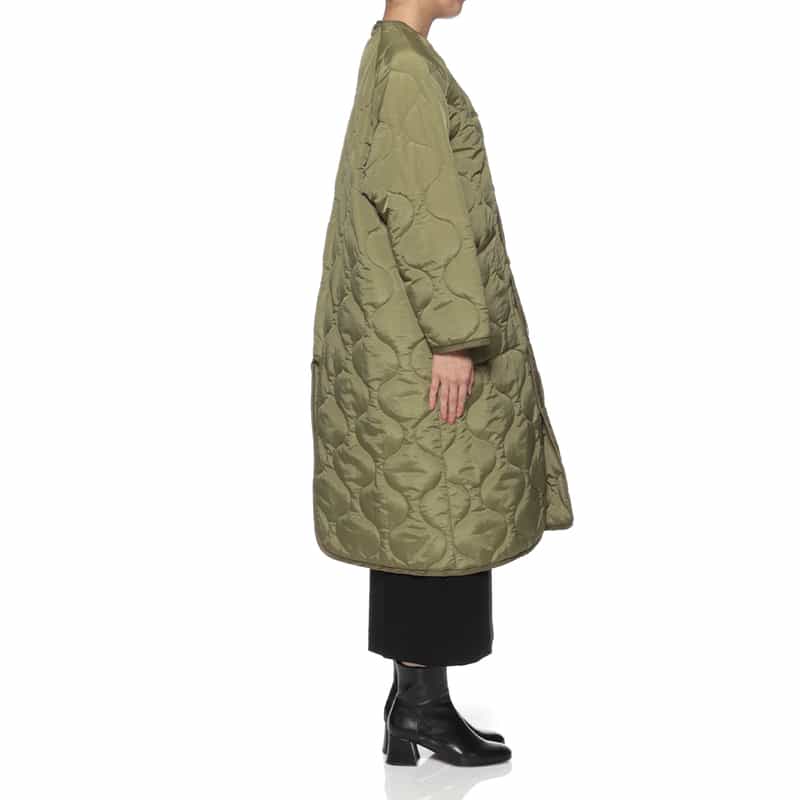 HYKE HYKE ＜ハイク＞ ノーカラーキルティングコート KHAKI