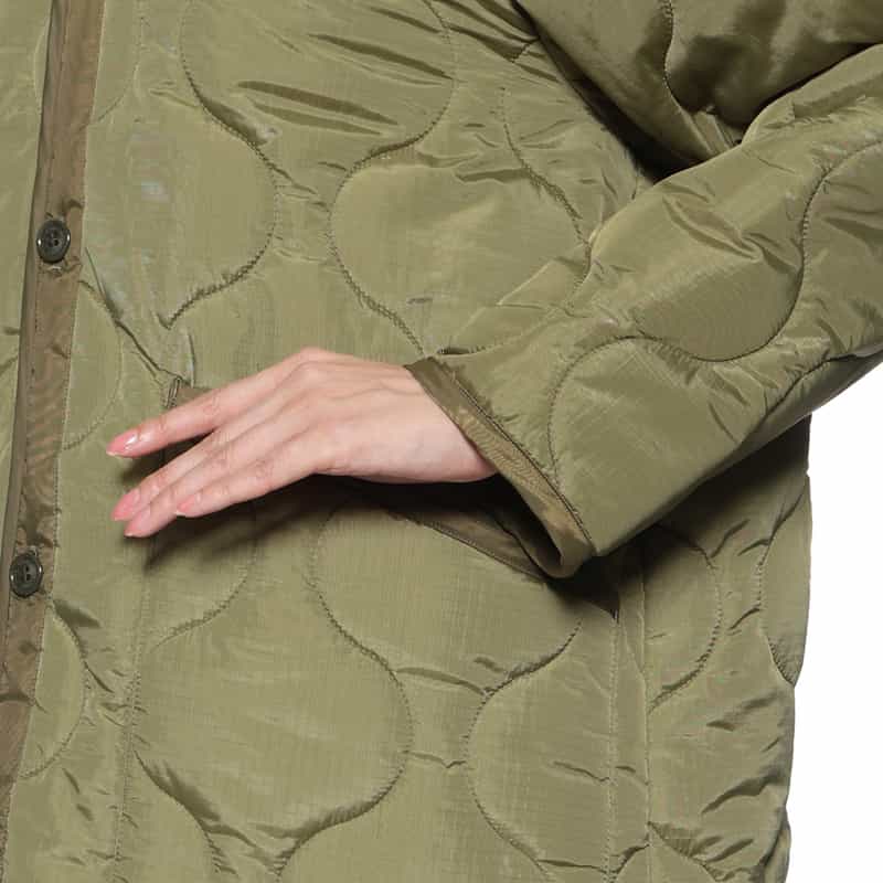 HYKE HYKE ＜ハイク＞ ノーカラーキルティングコート KHAKI