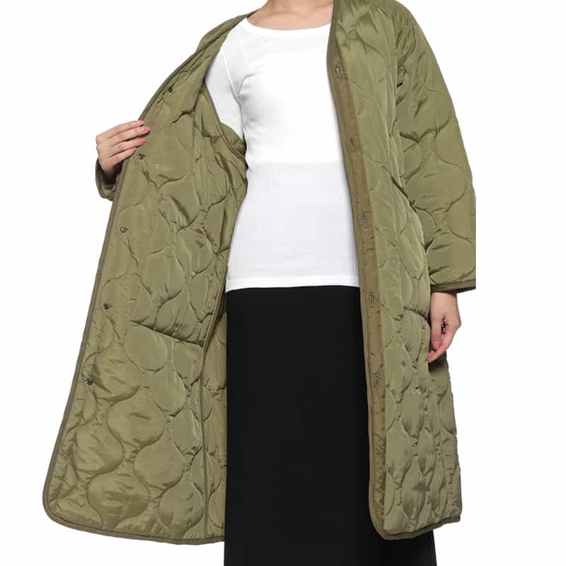 HYKE HYKE ＜ハイク＞ ノーカラーキルティングコート KHAKI