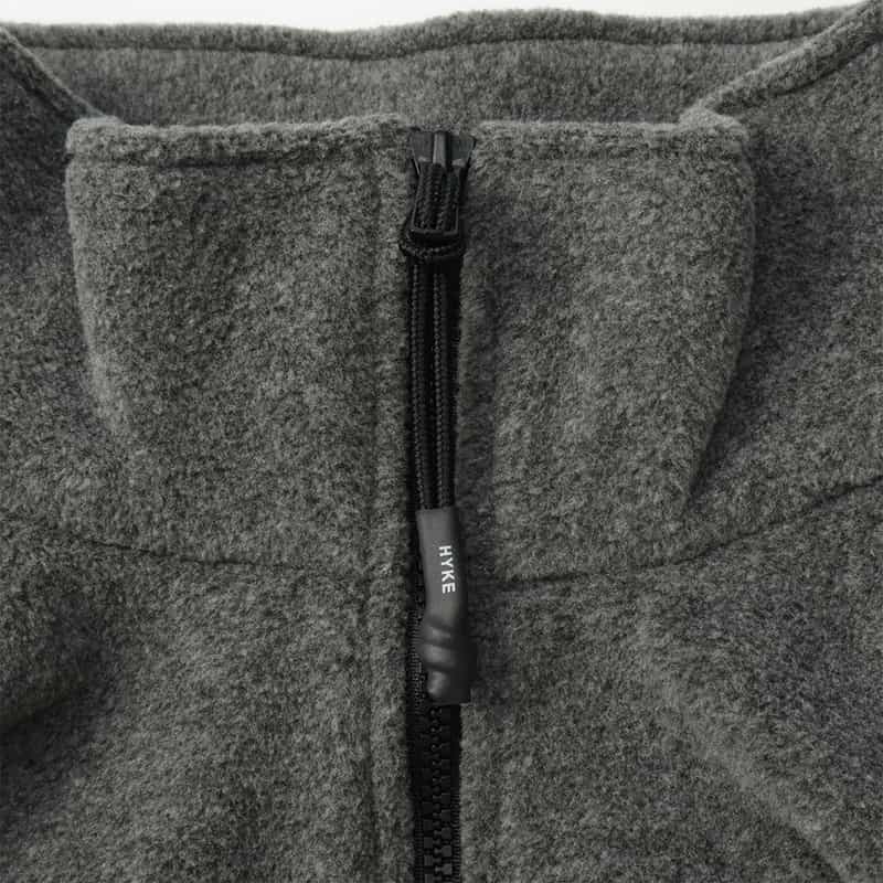 HYKE HYKE ＜ハイク＞ フリースベスト GRAY