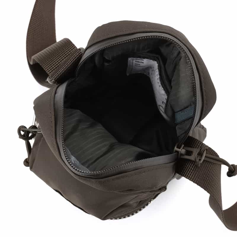 SACAI SACAI<サカイ> ポーチバッグ BROWN