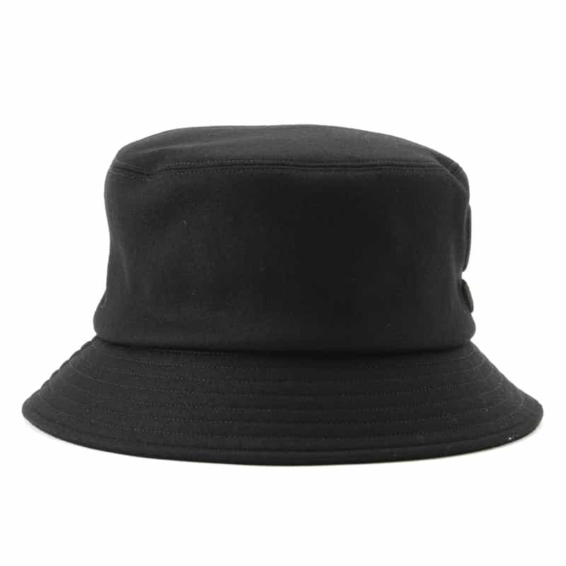 SACAI SACAI＜サカイ＞ロゴ入りバケットハット BLACK