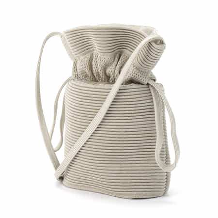 美品　バーニーズニューヨーク　カゴバッグ　茶　ロゴ　巾着　ワンショルダー　F 美品 バーニーズニューヨーク カゴバッグ 茶 ロゴ 巾着 ワン