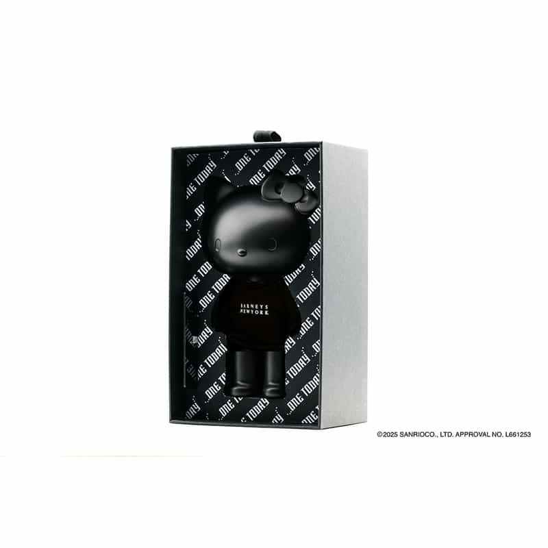 HELLO KITTY BLACK バーニーズ　ニューヨーク限定アートフィギュア HELLO KITTY "BLACK SERIES" BLACK