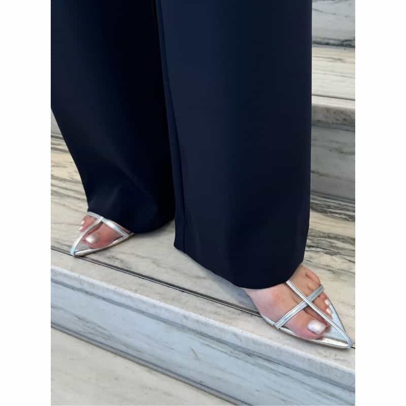 BARNEYS NEW YORK ストラップ付きフラットサンダル SILVER