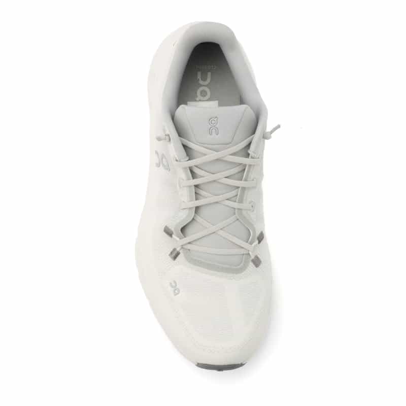 ON ON＜オン＞ スニーカー"CLOUDTILT" LIGHT GRAY