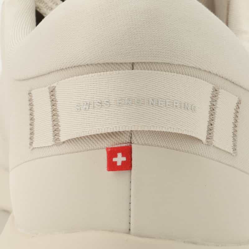 ON ON＜オン＞ スニーカー"CLOUDZONE" WHITE