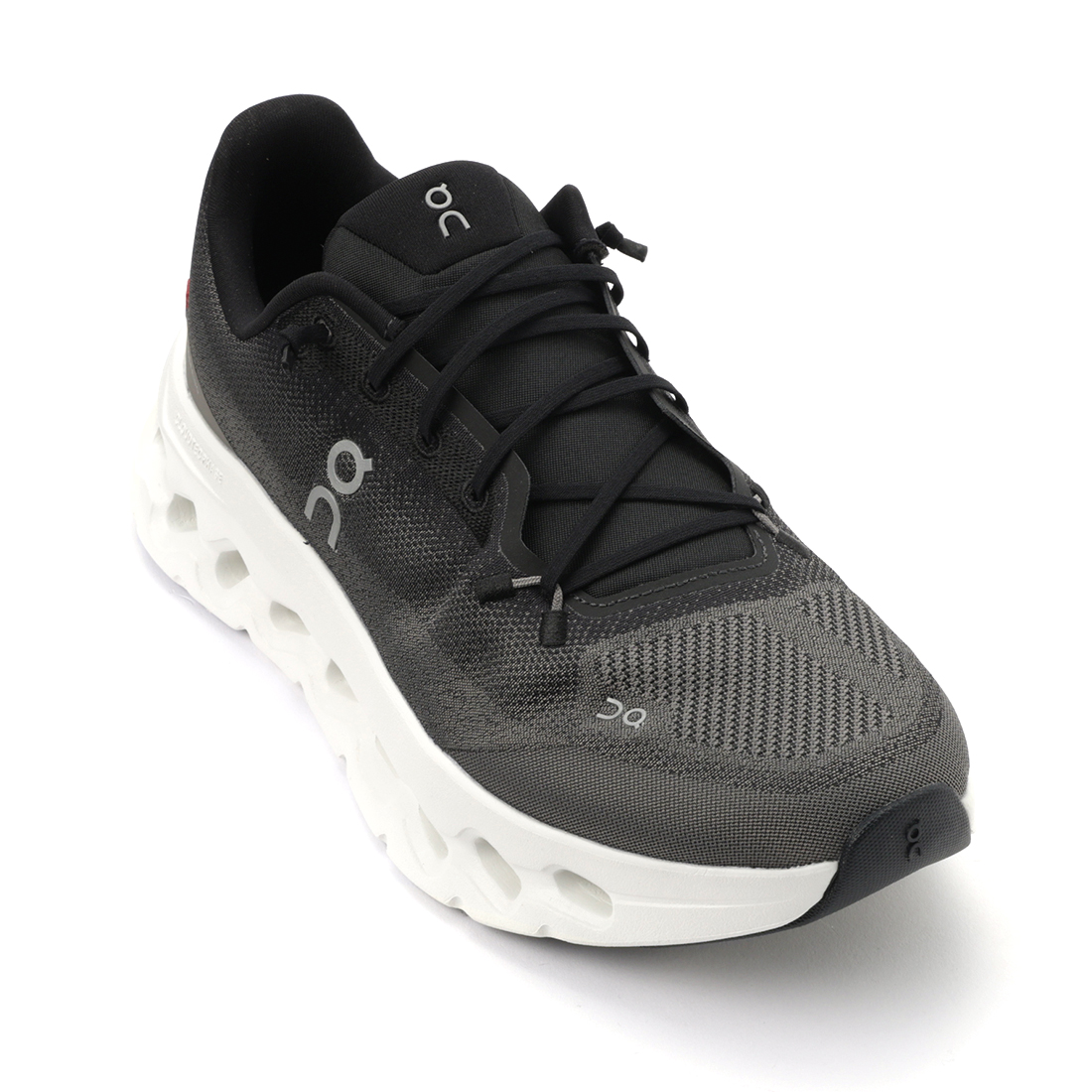 ON＜オン＞ スニーカー"Cloudtilt"