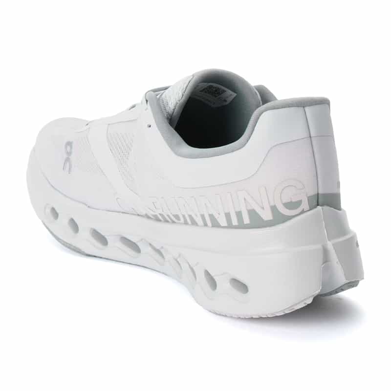 ON ON＜オン＞ スニーカー"CLOUDSURFER" GRAY