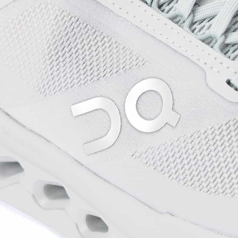 ON ON＜オン＞ スニーカー"CLOUDSURFER" GRAY