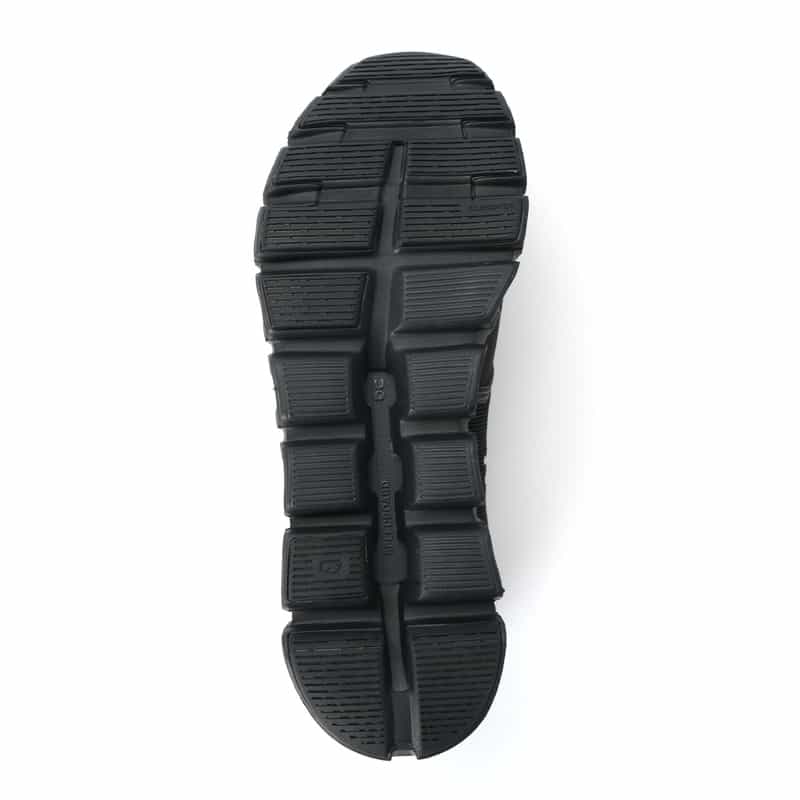 ON ON＜オン＞ スニーカー"CLOUD 6" BLACK