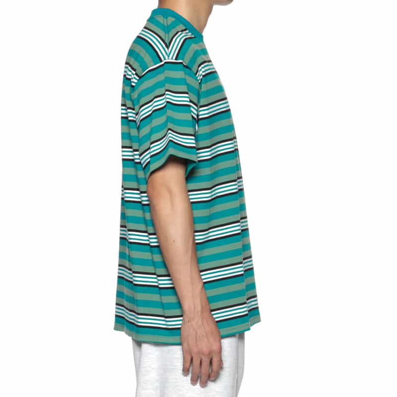 CITY COUNTRY CITY CITY COUNTRY CITY ＜シティーカントリーシティー＞ ロゴ入りボーダーTシャツ GREEN