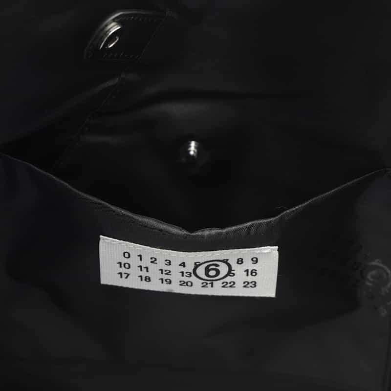 MM6 MAISON MARGIELA MM6 MAISON MARGIELA＜エムエム6 メゾン マルジェラ＞"JAPANESE"メッシュバッグ BLACK