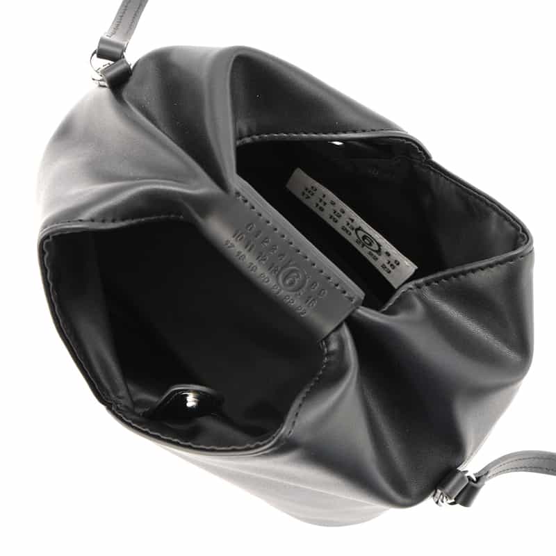 MM6 MAISON MARGIELA MM6 MAISON MARGIELA＜エムエム6 メゾン マルジェラ＞ ボディバッグ"JAPANESE" BLACK