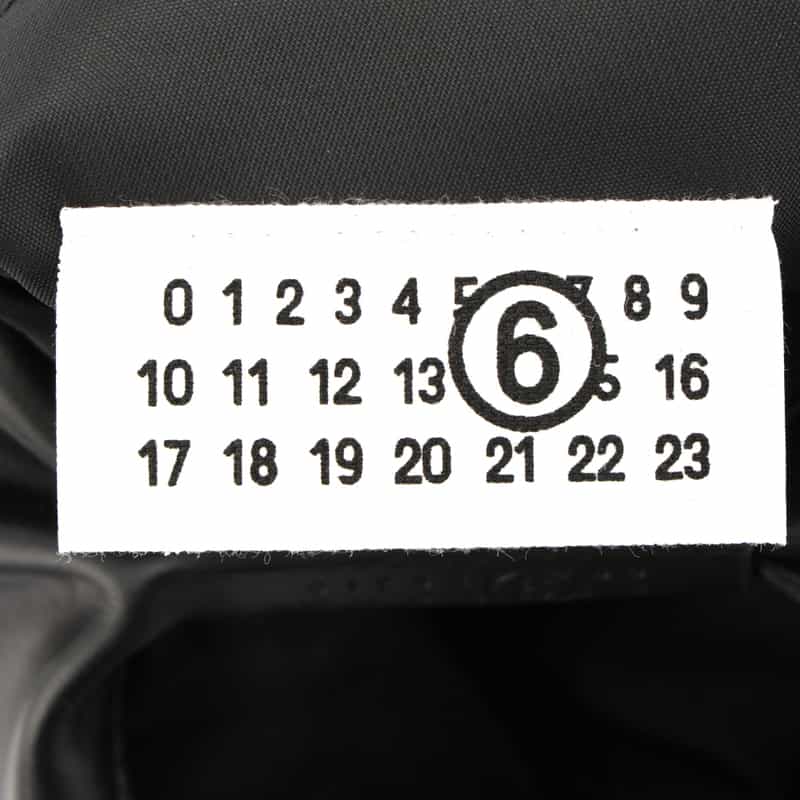MM6 MAISON MARGIELA MM6 MAISON MARGIELA＜エムエム6 メゾン マルジェラ＞ ボディバッグ"JAPANESE" BLACK