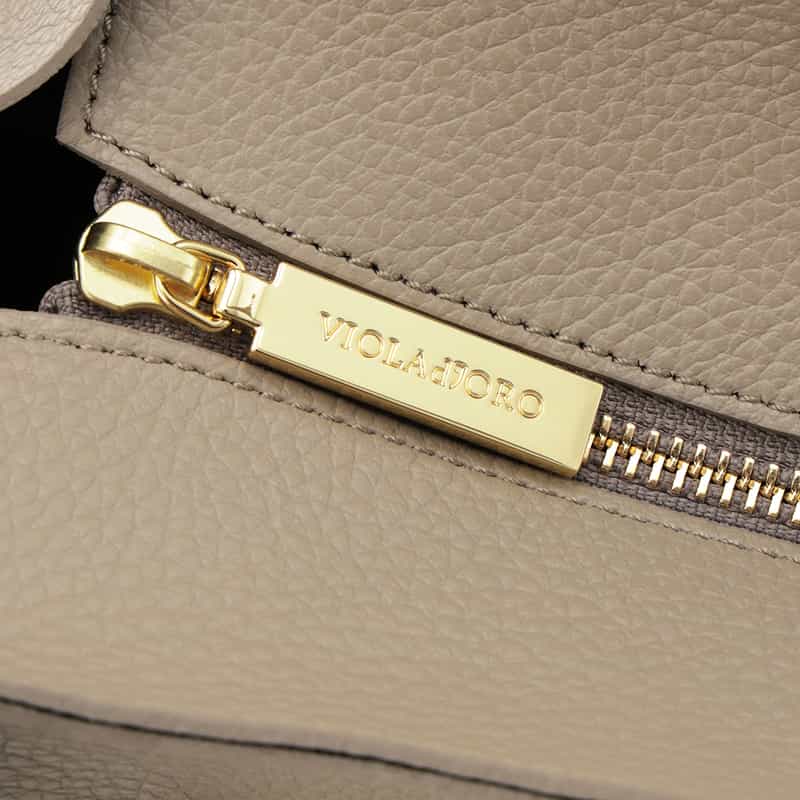 VIOLAD’ORO VIOLAD’ORO ＜ヴィオラドーロ＞ ベルト付きレザートートバッグ TAUPE