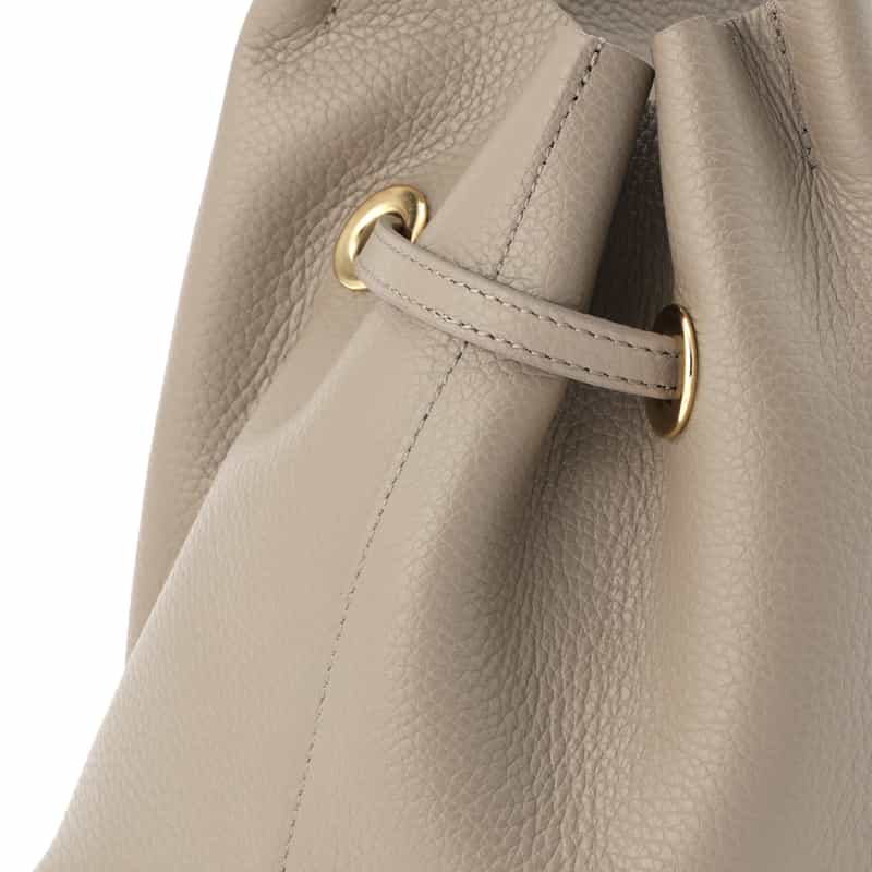 VIOLAD’ORO VIOLAD’ORO ＜ヴィオラドーロ＞ ベルト付きレザートートバッグ TAUPE