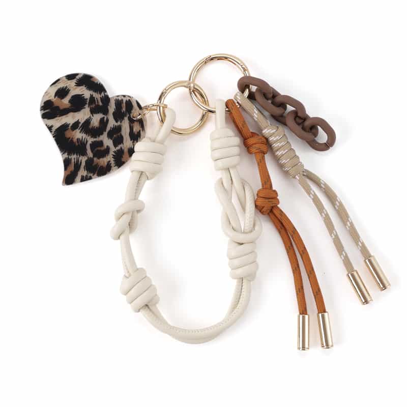 VIOLAD’ORO VIOLAD’ORO＜ヴィオラドーロ＞ チャーム WHITE