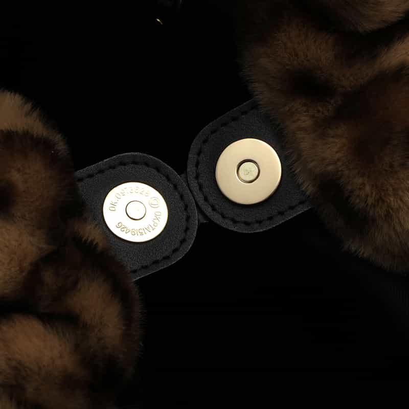 VIOLAD’ORO VIOLAD’ORO ＜ヴィオラドーロ＞ フェイクファーチェーンショルダーバッグ BROWN