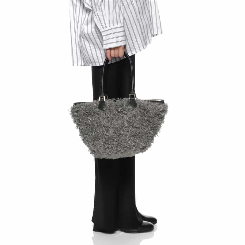 VIOLAD’ORO VIOLAD’ORO ＜ヴィオラドーロ＞ フェイクファー付き2WAYトートバッグ GRAY