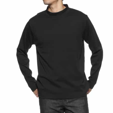 モックネックTシャツ