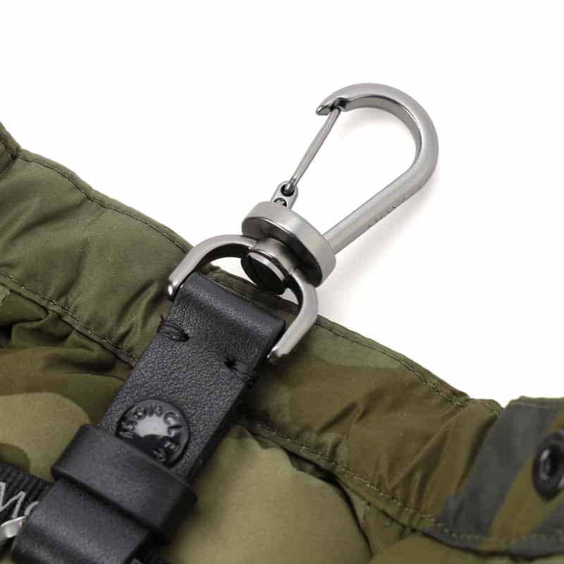 MONCLER MONCLER＜モンクレール＞ ベスト型キーリング OLIVE