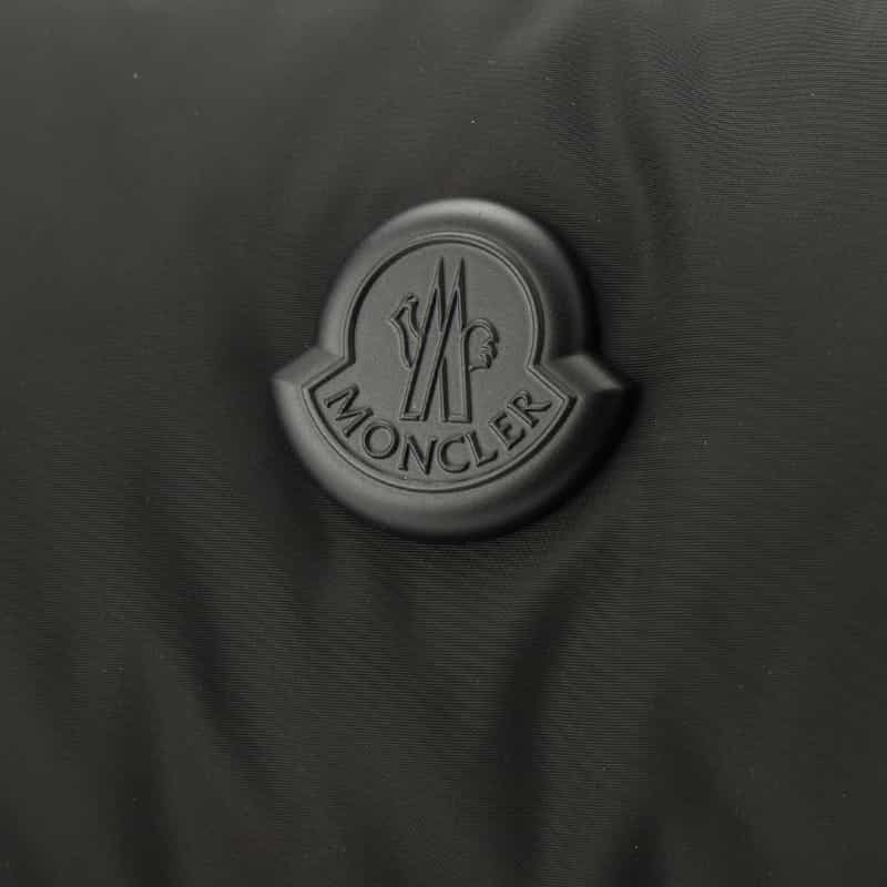 MONCLER MONCLER＜モンクレール＞ ナイロン素材クラッチバッグ BLACK