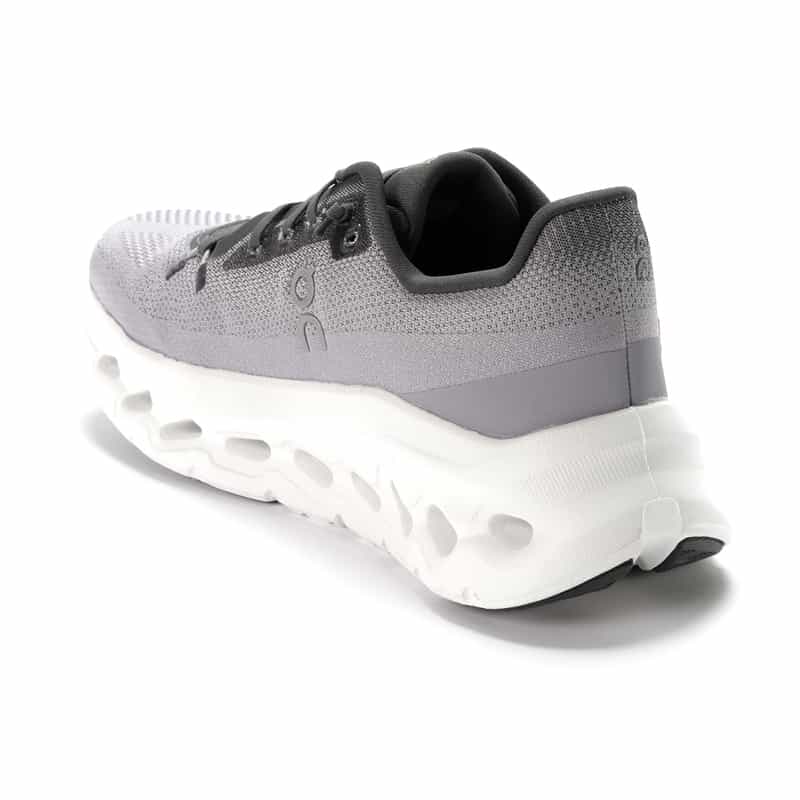 ON ON＜オン＞ スニーカー"Cloudtilt" GRAY