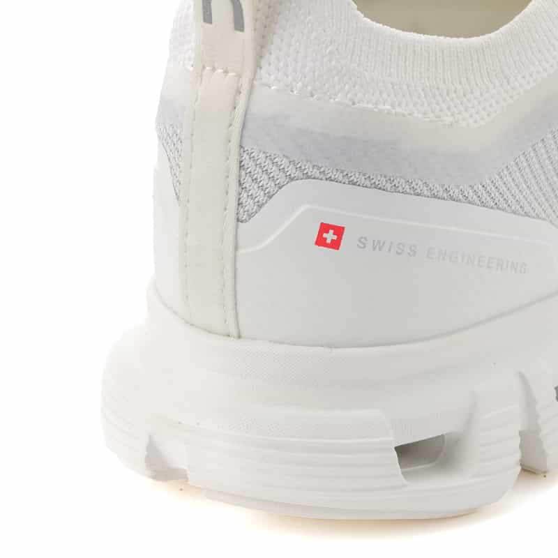 ON ON＜オン＞ スニーカー"Cloud 6 Versa" WHITE