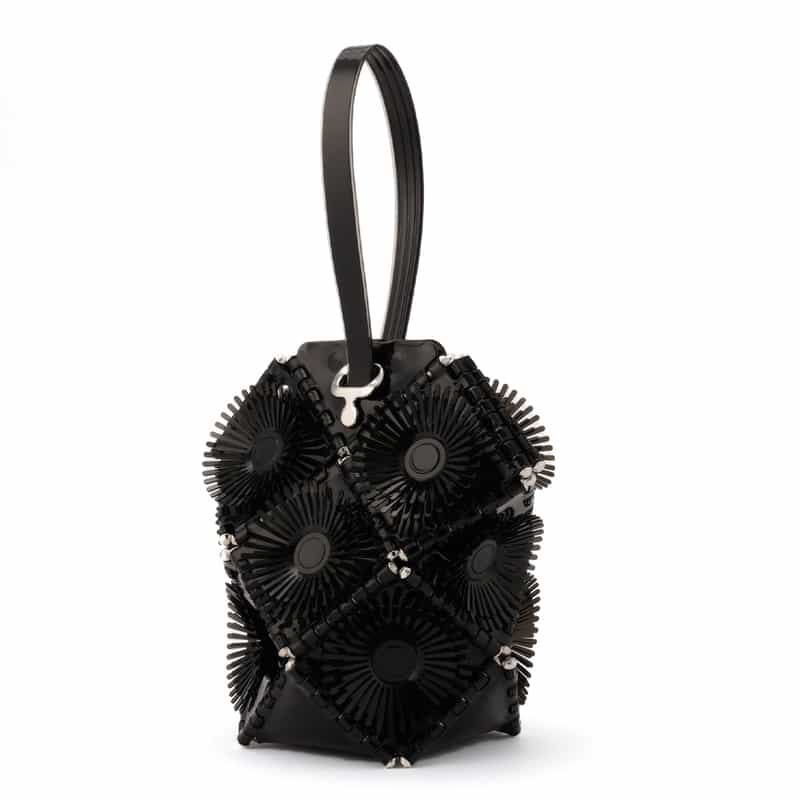 52 BY HIKARUMATSUMURA 52 BY HIKARUMATSUMURA＜ゴジュウニ バイ ヒカルマツムラ＞ バケットバッグ"SABOTEN" BLACK