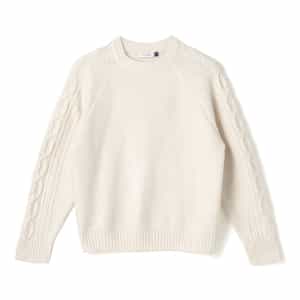 クルーネックケーブルニットプルオーバー