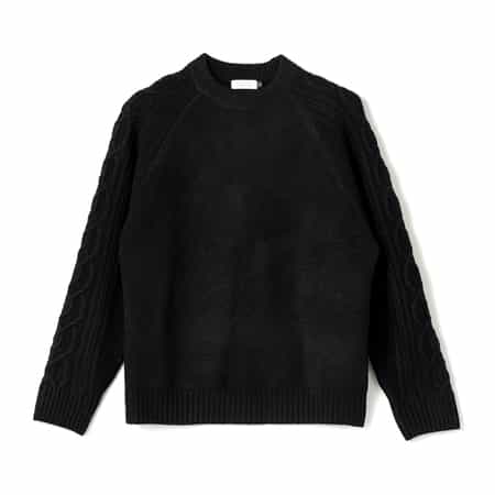 クルーネックケーブルニットプルオーバー